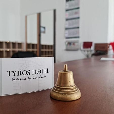 タイロス ホテル ウント ガストハウス アム ヴァイデンダム ハノーファー エクステリア 写真